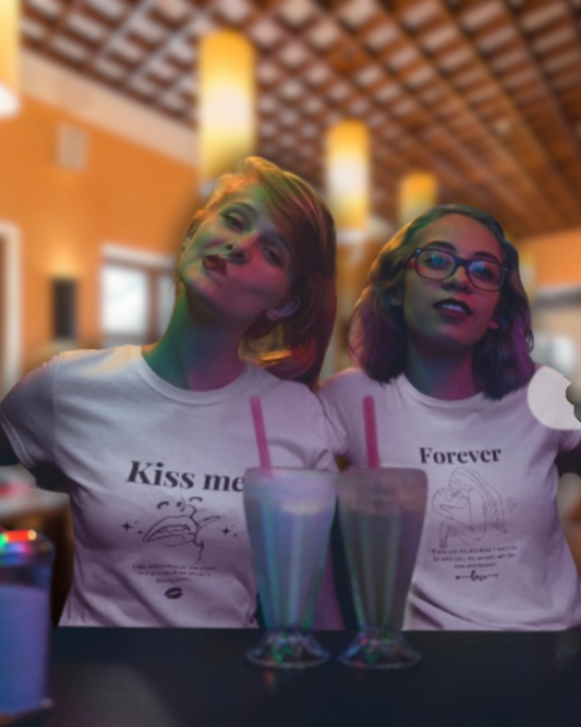 T-shirt – “Kiss Me”